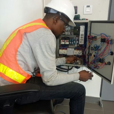 SMSGtech's profile picture. 💥Electrical Engineer || Smart Home Expert || Solar Energy Guru || Transforming homes with sustainable solutions🏘. 💬whatsapp https://t.co/bWLWiYYAcu