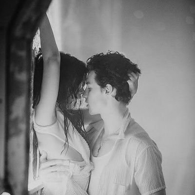 @mendesshawnarmys
@shawnmendes @camila_cabello