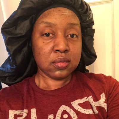 #CancerOvercomer 🎀#DiseaseFreeBitch iLurk, follow too many people, & I live-tweet TV shows and podcasts. #FuckCancer #TeamNatural #Auntie #Capricorn She/Her