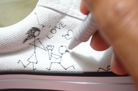 Love art, traveling, photography, sports....own a website on hand painted art on shoes...http://t.co/oYHT84x6f7