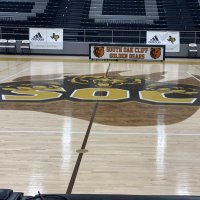 SOCLadyGoldenBearBBall(@soc_ball) 's Twitter Profile Photo