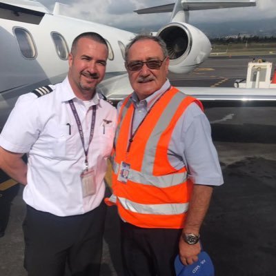 Médico en Cuidados Intensivos y Trauma Miembro Panamericano Air Ambulance Pasión en el manejo de pacientes críticos Evacuaciones 30años Nacional e Internacional