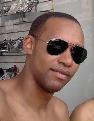 eu sou do tipo honesto, corajoso, íntegro, intenso, magnético, profundo, reservado, perspicaz, enigmático, fiel e com alguns defeitos...