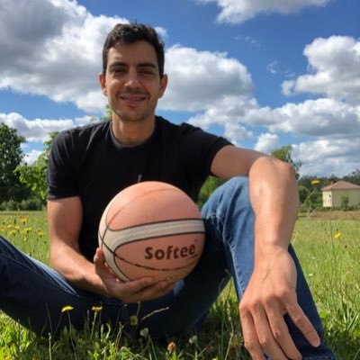 🏀Ex jugador de Baloncesto profesional. 
🧐Scouter en FreeAgency.
📚Escritor de “El sueño de Liam”. 
💻Data Science.