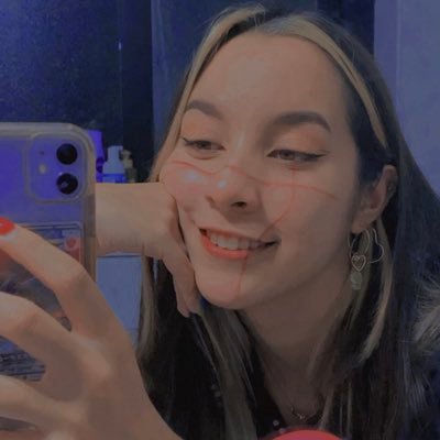 mescaitoz's profile picture. me dicen mey 🧃 este es mi rincón de llorar y fangirlear