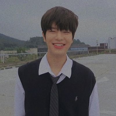 Hellospring12's profile picture. no bio yet