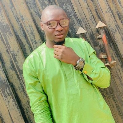 sarafadeenabd14's profile picture. graphics designer