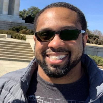 4Win95's profile picture. Married | ScreenWriter | good tv enthusiast | hip hop head | sports fanatic #detroitbasketball #OnePride, #GoBlue〽️, #LGRW, #RepDetroit, #TheU, #RiseUp