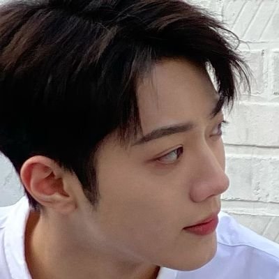 _baishiro's profile picture. กูชื่อไป๋ ใครเรียกนอกเหนือจากนั้นกูจะใช้หมัดทุบๆๆ ( คาร์เด็กห้าว )