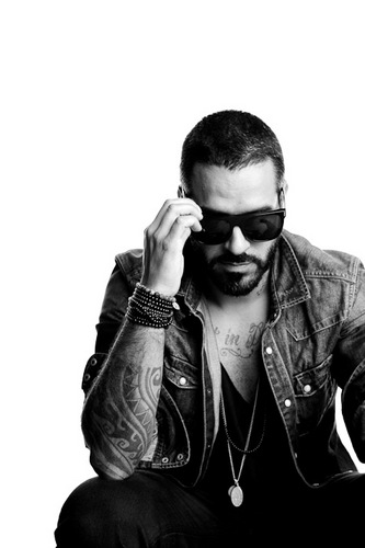 djTitoLive's profile picture. Dj/ Producer. I'm just a guy who tries to spread loves all around the world as much as I can :)