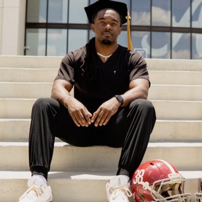 Former Bama WR. UASOM graduate 2021. Orthopaedic surgery resident @UCDavisOrtho. I tweet more about sports, sneakers, and plants than med advice.