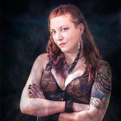 Singer, Songwriter, Voice Actor, Vocal Coach
@demonstres @valfreyametal
#Valfreya #GrowlersChoir #Metalsinger
