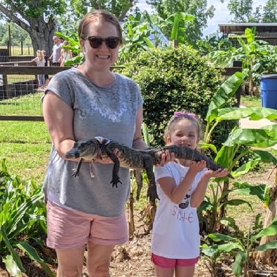 Mommy to the #allygator & #chrischris, #a2j & #legaltech lawyer, home cook with Food Network dreams, and a Midwestern girl living in the South