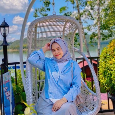 PutriaidaNST's profile picture. 