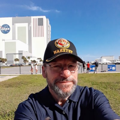 Robert248915's profile picture. 