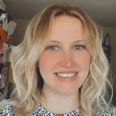 samw32's profile picture. pink elephants and lemonade 💕