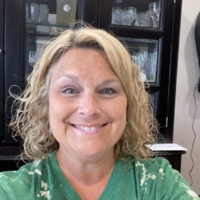 amynpaluczak's profile picture. Living the dream