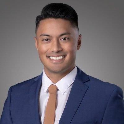 PGY-1 @PCOM 🦴🔨| @PCOMGeorgia ‘22 👨🏽⚕️| Former Hip and Knee Research Fellow @OCResearchInst🔬 | @QueensUniv ⚽️ Alum