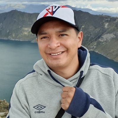 Comunicador Social, periodista
Danzante de música tradicional y Latinoamericana
AgUante la cUmbia y la gloriosa LDU