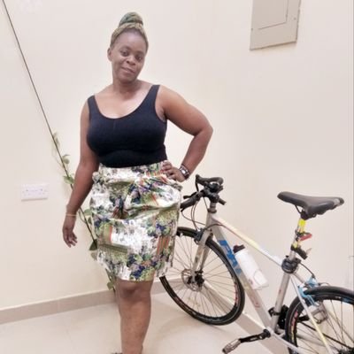 alicek850's profile picture. Too social and funny.