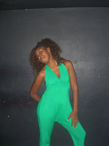 alinepoptrade's profile picture. 