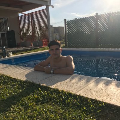 AgusBarrazaaa's profile picture. 