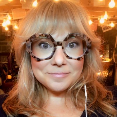 AnnaLu312's profile picture. she/her, Latina, atheist, feminist, anti-racist, 🌈 ally. STAY FAT, WEAR CROP TOPS ✌🏻