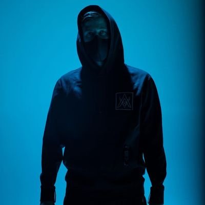 Divyans06361116's profile picture. Fortune sides with him who dares