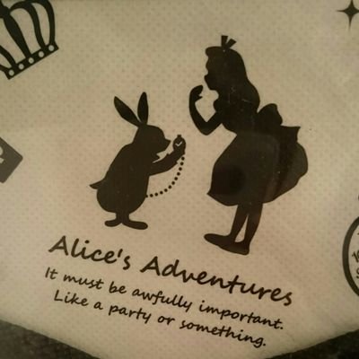 marin0120marin's profile picture. ３歳〜１２歳４人子育て中🌻普段は買い物好き🩷お菓子作り好き🩷猫好き🩷お得も好き🩷古のバンギャ🫶