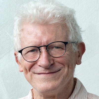 Médecin, consultant, formateur et coach. Ex-dirigeant de l'Institut Repère ; Enseignant certifié en PNL, Process Communication, formations au coaching de santé