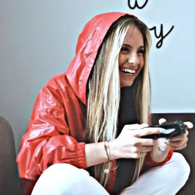 cemre1_csfc's profile picture. Csfc👑🌵