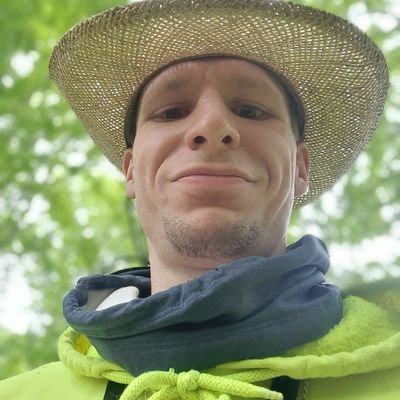 ⛰⛰oss • ⛰⛰orris
POD▪︎https://t.co/6NEy2nSCwA
IG▪︎@mossmostly