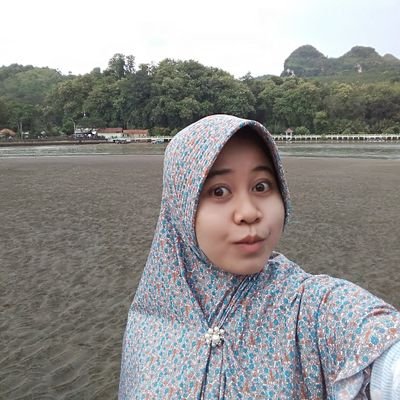 iftienemilia's profile picture. 