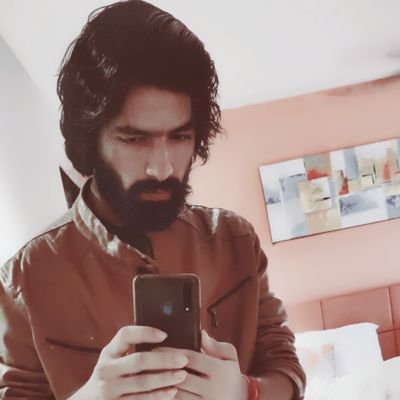 VarunsinghBhat8's profile picture. 