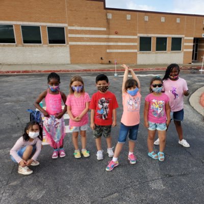 DelcoElementary's profile picture. Passionately serving the children of Austin focused on STEM. ALL students WILL grow 🌱. Diversity & equity are our values💪🏼. See you at the top🚀. #gobigblue