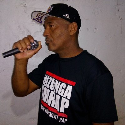 rapper e compositor e  fundador da DMDES E DMRAP  defensor do movimento desigualdade social [dia 26 de março 2016 [ musica  nova[ninguem  sabe  quem  foi]