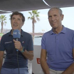 El verano empieza cuando Carlos y Perico narran el Tour de Francia. Fan incondicional de este dúo desde hace 20 años y amante del ciclismo por supuesto.