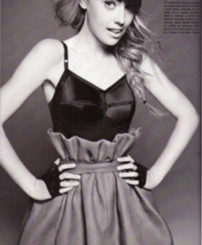 JaneTheVolturi_'s profile picture. High guard of the Volturi. Mess with me, you die.Evil Buddies with @VolturiSage