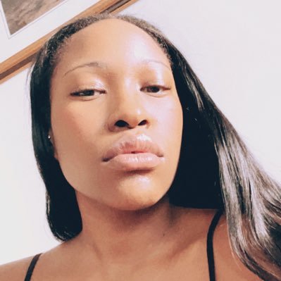 sarahleeswagger's profile picture. silent member of vanity 6 🇧🇧🇯🇲