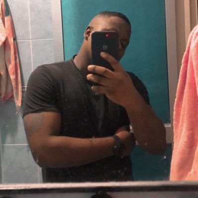 Cristia98353394's profile picture. 🦁