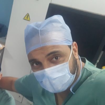 urologist 
endourology