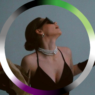 thatbitchgds's profile picture. la mia vita é un una canzone scritta dai My Chemical Romance.