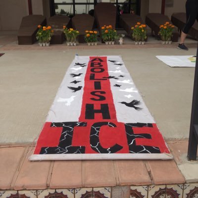 Abolitionist, organizer 4 immigrant rights, racial & gender justice #CommunitiesNotCages #FreeThemAll. Director of Organizing @DetentionWatch views own
