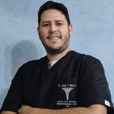 Odontólogo ULA '10. Profesor de Operatoria Dental ULA . Diplo. Cirugía Bucal ULA '11
Estudiante de Maestría en Cs Odont. mención Restauradora y Estética ULA