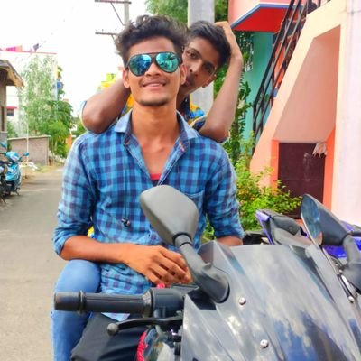 Irfanjazz14's profile picture. Unakum illai enAkum illai padaithavaney ingu mudivu seivaan nallavan yaar?? ada kettavan yaar ?? kadaisiyil avane mudivu seivaan....