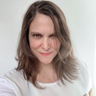 I'm a runner, ultrarunner, crossfitter, wife, mom of 2, cyclist... And architect ❤️
