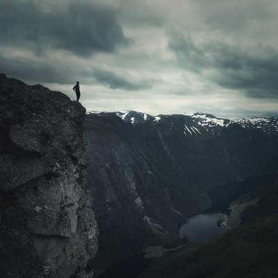 Landscape Photographer, mostly chasing compositions locally in the western part og Norway.