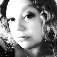 michelle irwin - @shellsbighair Twitter Profile Photo