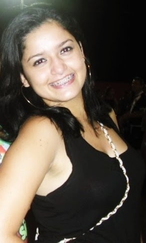 Tudo que você sofre, dentro de um abraço se dissolve (: 
http://t.co/avIxBKBhYW