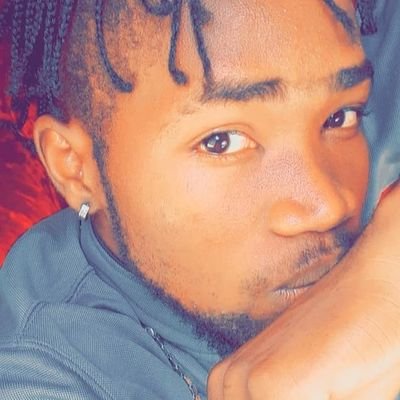 I'm very nice person and I'm loving and caring can hmu anytime you need someone to talk with 😌😈💯